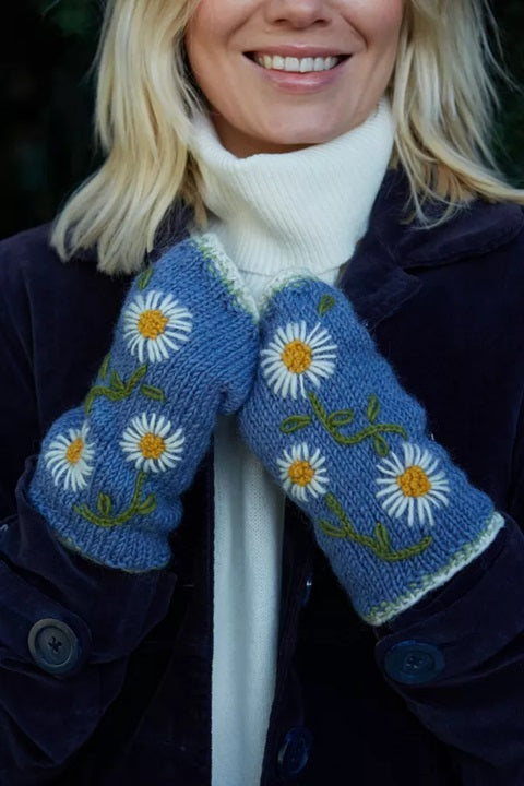 Pachamama Daisy Chain Handwarmer