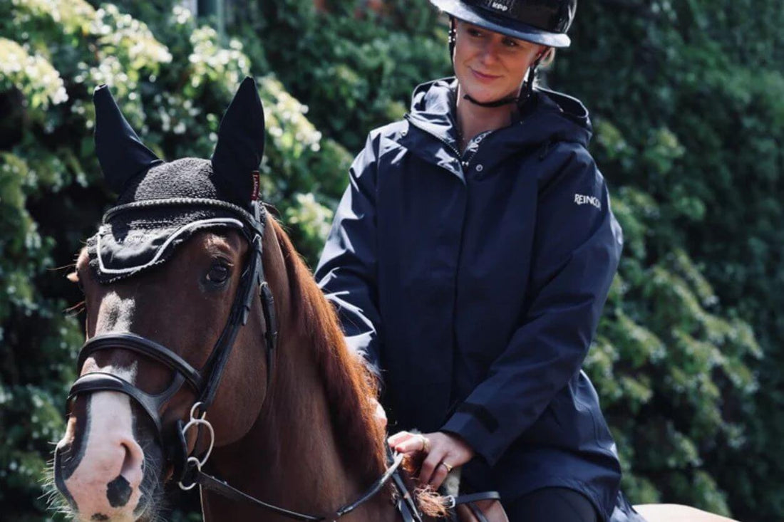 a-buyers-guide-to-womens-waterproof-jackets