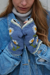 Pachamama Daisy Chain Handwarmer