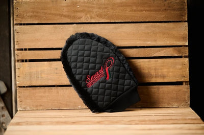 Quilted Grooming Mitt
