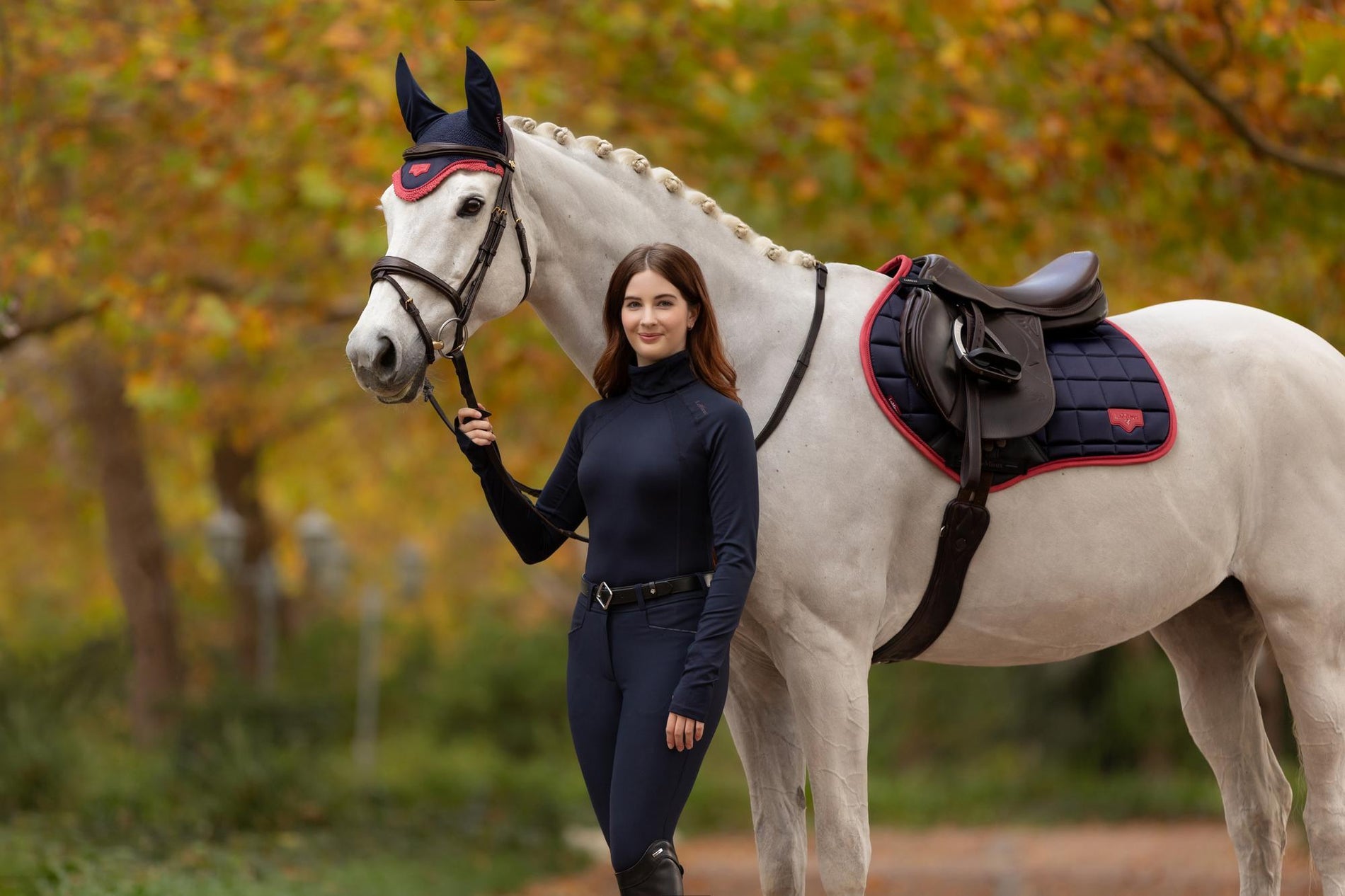 LeMieux Loire Close Contact Square - Seasonal Collections