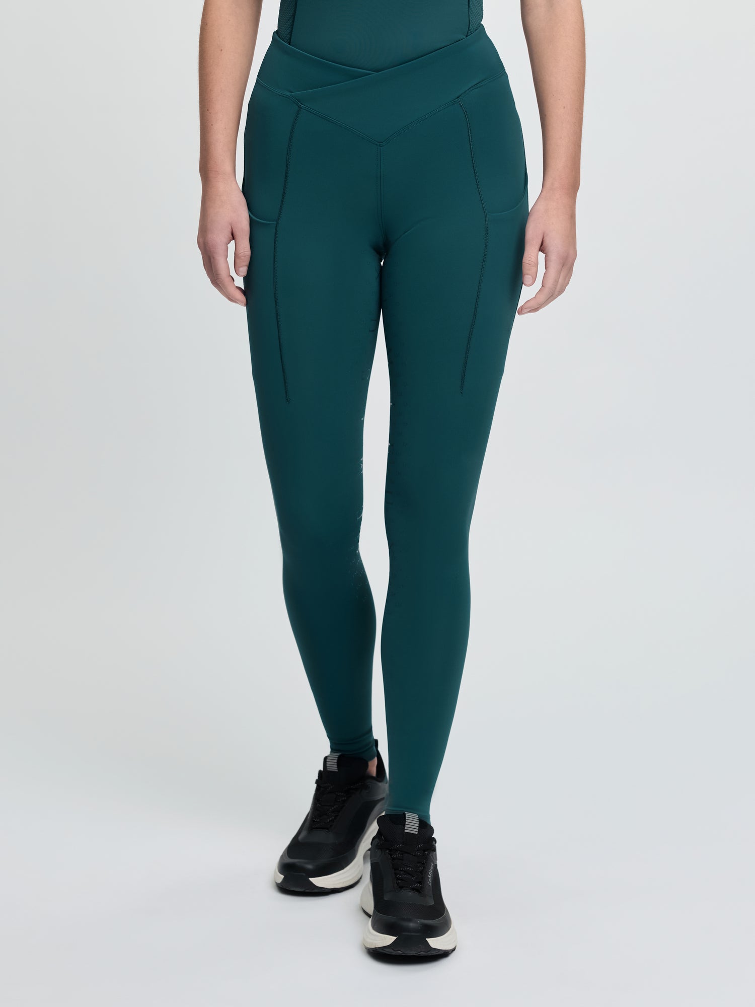 LeMieux Simone Cross Over Half Seat Pull On Breech