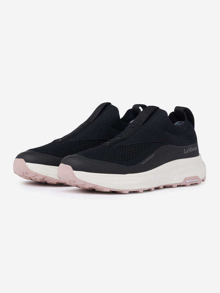 Black / UK3