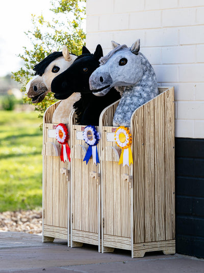 LeMieux Hobby Hose Wooden Stable