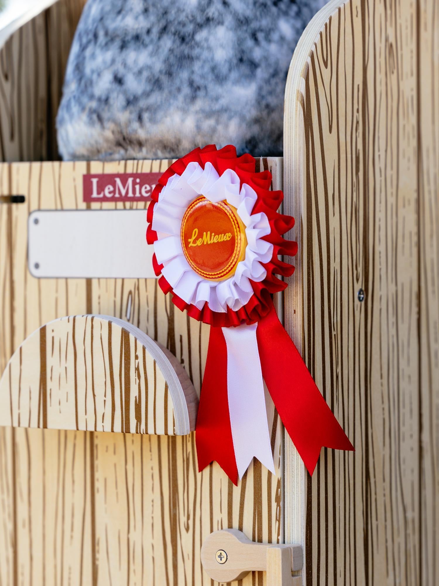 LeMieux Hobby Hose Wooden Stable